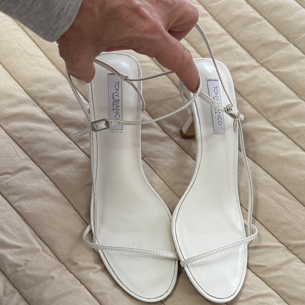 Tony Bianco Caprice White Heel sandal never worn new with out bag